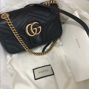 I want to sell my bag.